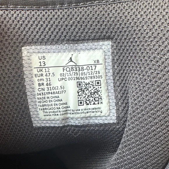 Nike Men's Gray and Black Sneakers with Orange Accents - Picture 7 of 7